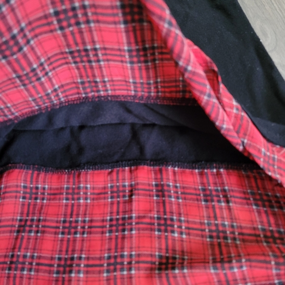 3/$30 🌟 Ricki's Long Sleeve - Picture 2 of 4